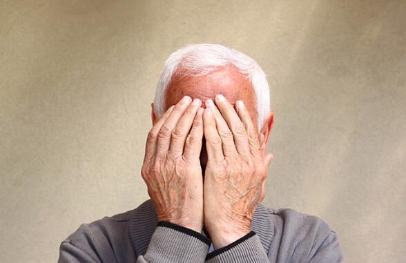 研究發現：獨居老人囤雜物患病多
